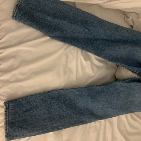 Levi Wedgie Jeans -Size 28 - Picture 3 of 4